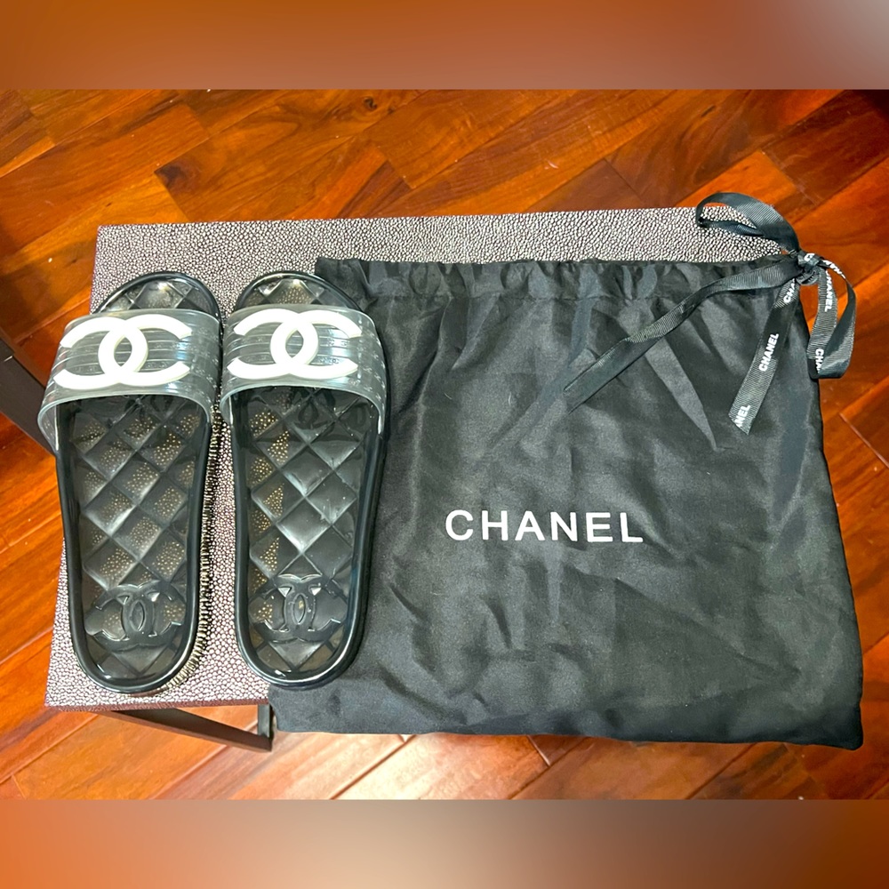 Chanel pool slides - black- size 10- gently used